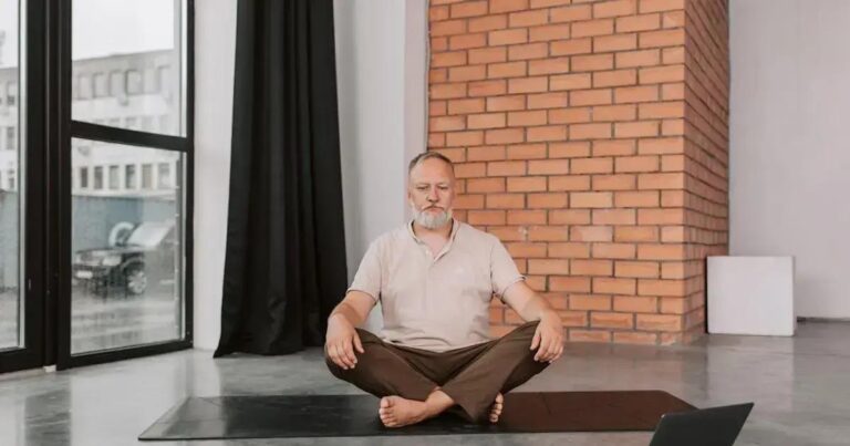 Como Melhorar a Saúde Mental Masculina na Idade Avançada
